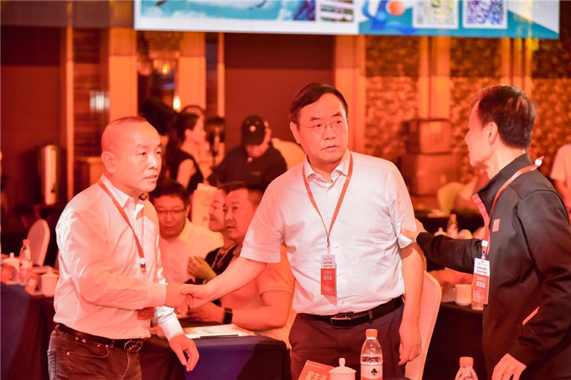 2024年5月：美亞董事長(zhǎng)張永亮先生被選舉為中國(guó)演藝設(shè)備技術(shù)協(xié)會(huì)副理事長(zhǎng)